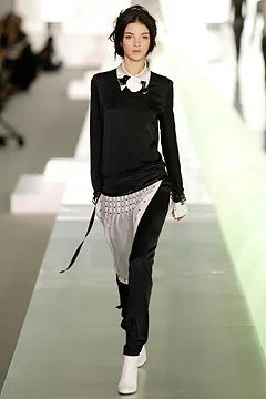 Look 16